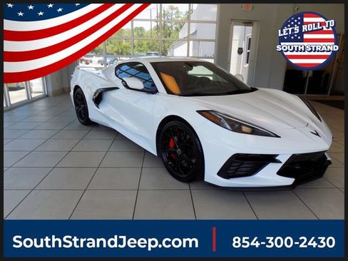 Used 2021 Chevrolet Corvette Stingray Premium Cpe w/ Z51 Performance Package RWD image 1