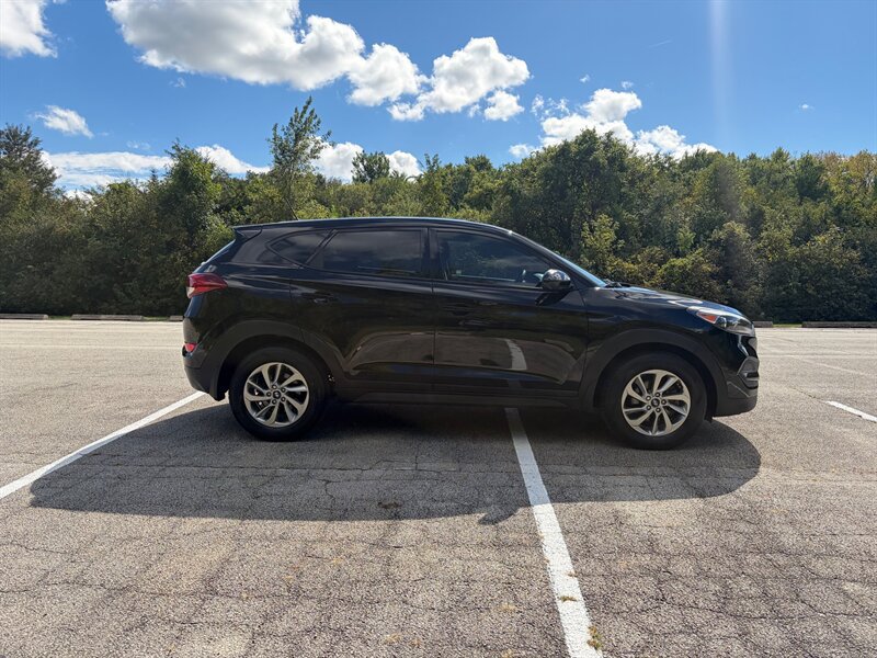 Used 2017 Hyundai Tucson SE FWD image 4