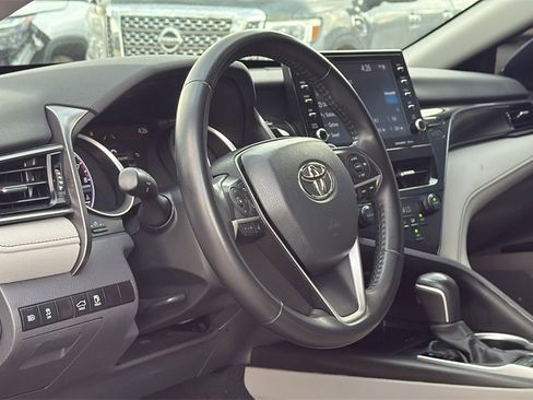 Used 2023 Toyota Camry XLE image 11