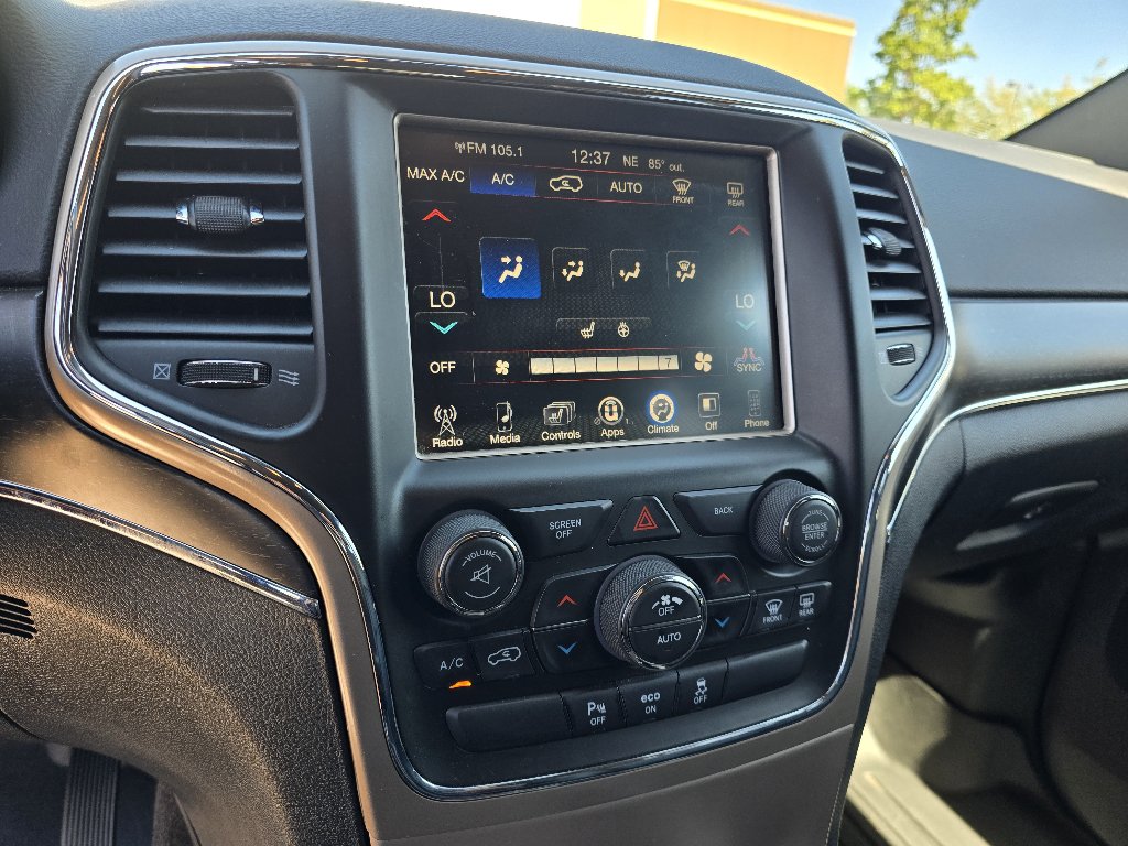 Used 2015 Jeep Grand Cherokee Limited AWD/4WD image 22