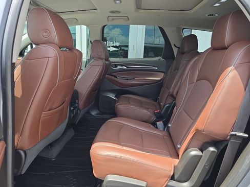 Certified 2019 Buick Enclave Avenir w/ Avenir Technology Package FWD image 15