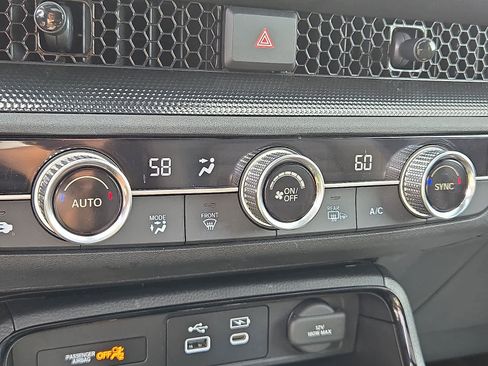 Used 2025 Honda CR-V Sport-L image 18