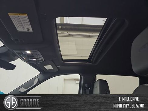 Used 2025 GMC Sierra 1500 AT4 w/ AT4 Premium Package image 21