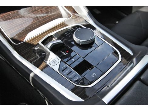 Used 2024 BMW X6 xDrive40i w/ Premium Package AWD/4WD image 15