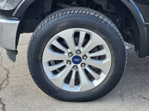 Used 2015 Ford F150 Lariat w/ Equipment Group 501A Mid RWD image 10