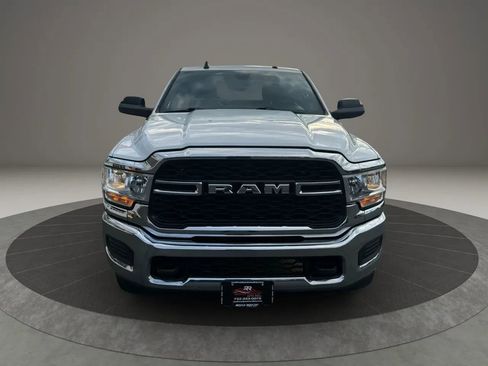 Used 2021 RAM 2500 Tradesman w/ Chrome Appearance Group AWD/4WD image 4