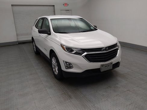 Used 2020 Chevrolet Equinox LS image 13