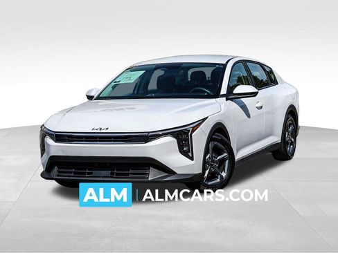 Used 2025 Kia K4 FWD image 1