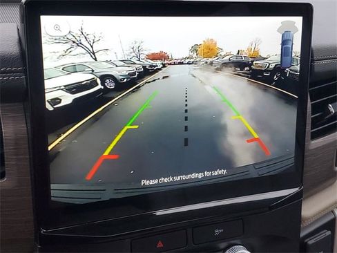 Used 2022 Ford Expedition Limited image 28