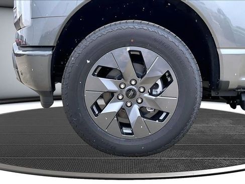 New 2025 Ford F150 Lightning Lariat image 15