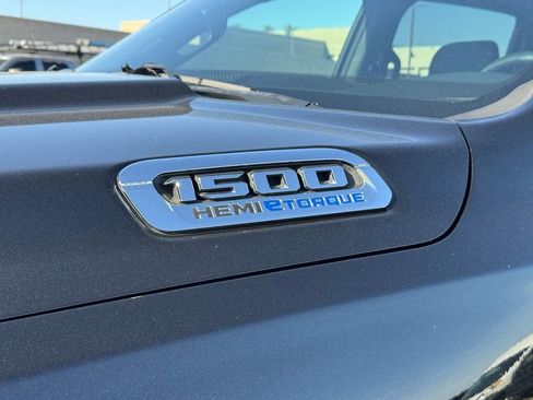 Used 2022 RAM 1500 Big Horn AWD/4WD image 12
