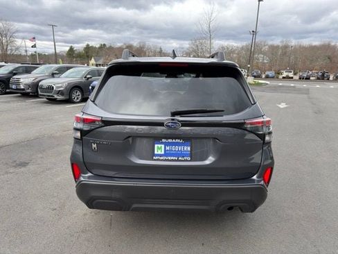 Used 2025 Subaru Forester Premium AWD/4WD image 7