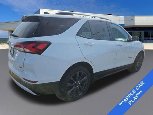 Used 2022 Chevrolet Equinox RS w/ LPO, Floor Liner Package image 5