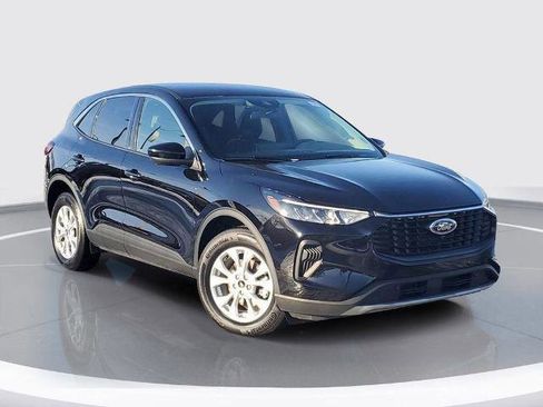 Certified 2023 Ford Escape Active w/ Tech Pack #2 image 1