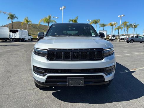 Used 2024 Jeep Grand Wagoneer Series II w/ Quick Order Packagew 28T image 3