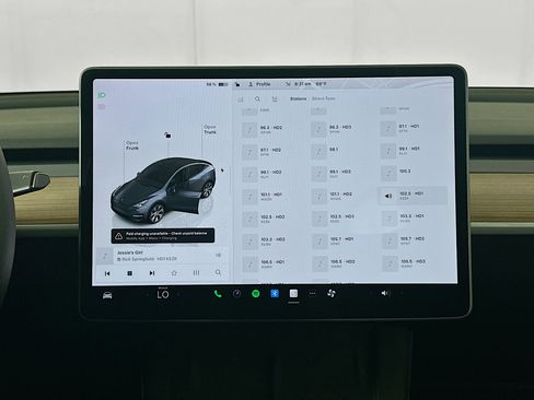 Used 2023 Tesla Model Y Long Range AWD/4WD image 18