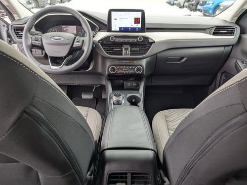 Used 2022 Ford Escape SE w/ Convenience Package AWD/4WD image 4