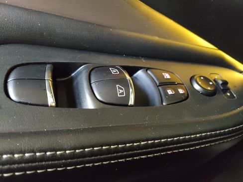 Used 2020 Nissan Murano SL w/ Moonroof Package image 27