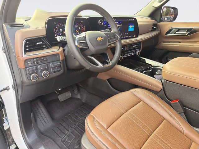 Used 2025 Chevrolet Tahoe High Country AWD/4WD image 24