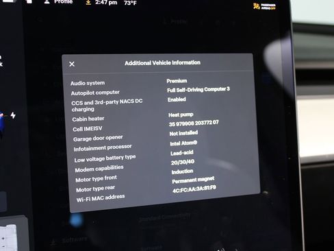 Used 2022 Tesla Model Y Long Range image 16