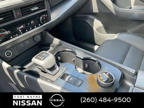 Used 2023 Nissan Rogue SV w/ SV Premium B Package AWD/4WD image 27