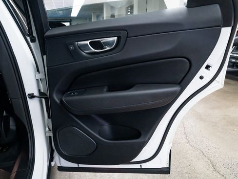 Used 2024 Volvo XC60 T8 Plus image 22