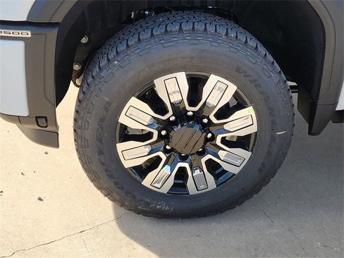 New 2026 GMC Sierra 2500 Denali w/ Max Trailering Package image 7