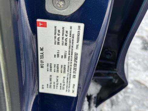 Used 2018 Tesla Model 3 Long Range image 16