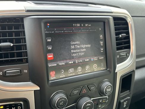 Used 2016 RAM 1500 Big Horn image 10