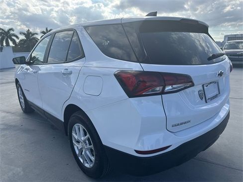 Used 2023 Chevrolet Equinox LS w/ LS Convenience Package image 32