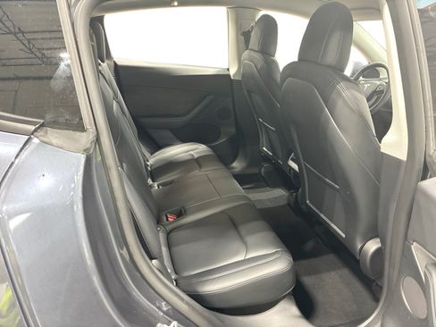 Certified 2022 Tesla Model Y Performance AWD/4WD image 11