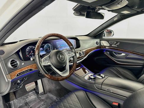 Used 2018 Mercedes-Benz S 560 4MATIC Sedan image 9