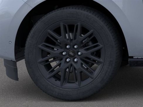 New 2026 Ford Expedition Max Platinum w/ Stealth Appearance Package AWD/4WD image 19