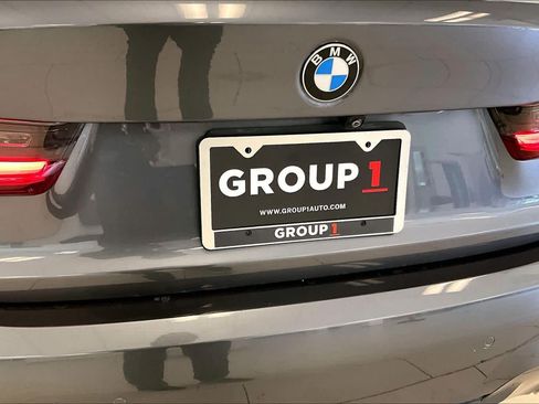 Used 2021 BMW 330i Sedan RWD image 9