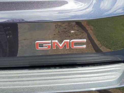 New 2026 GMC Yukon Denali w/ Advanced Technology Package RWD image 12