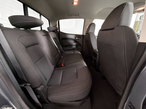 Used 2022 Chevrolet Colorado LT w/ LT Convenience Package image 26