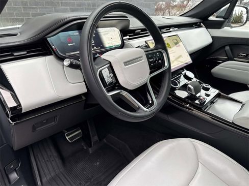Used 2023 Land Rover Range Rover Sport SE image 22