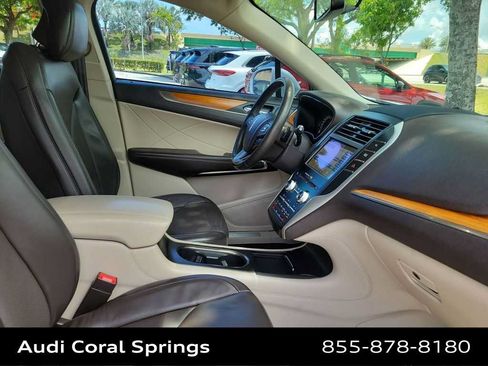 Used 2018 Lincoln MKC Select w/ Select Plus Package FWD image 14
