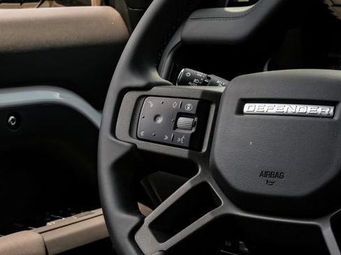 New 2026 Land Rover Defender 110 X-Dynamic SE AWD/4WD image 23