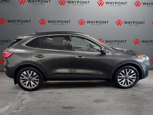 Used 2020 Ford Escape Titanium w/ Titanium Premium Package 2.0 AWD/4WD image 8