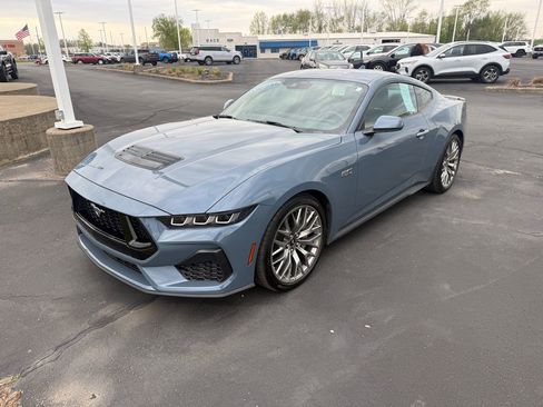 Used 2024 Ford Mustang GT Premium image 1