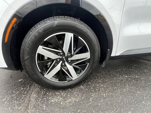 Used 2022 Kia Sorento S FWD image 20