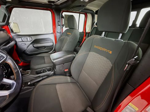 Used 2020 Jeep Gladiator Mojave image 25
