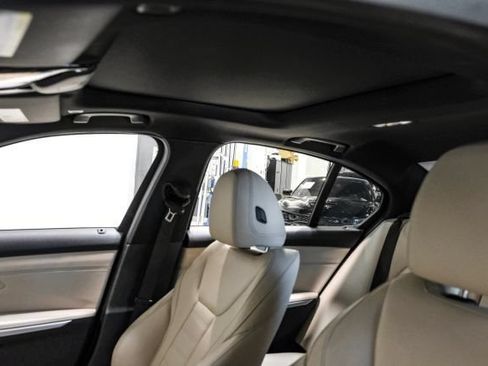 Used 2020 BMW 330i xDrive Sedan AWD/4WD image 7