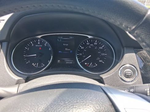Used 2016 Nissan Rogue SL w/ SL Premium Package FWD image 6