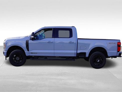 Certified 2025 Ford F350 Lariat w/ Black Appearance Package AWD/4WD image 9