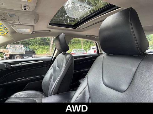 Used 2018 Ford Fusion Titanium AWD/4WD image 10