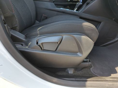 Used 2017 Chevrolet Equinox LT w/ Convenience Package image 35