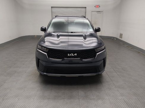 Used 2022 Kia Sorento S FWD image 14