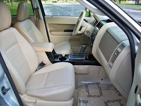Used 2009 Ford Escape Limited AWD/4WD image 37